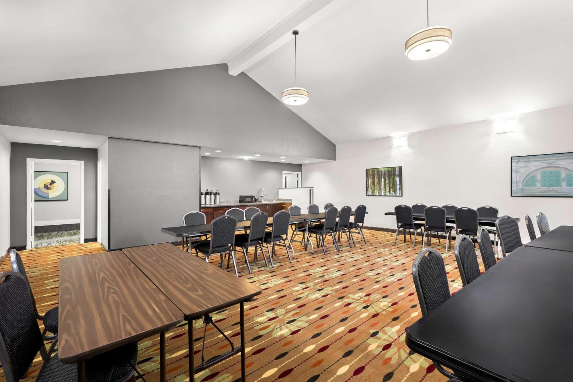Best Western Luxbury Inn Fort Wayne Eksteriør billede