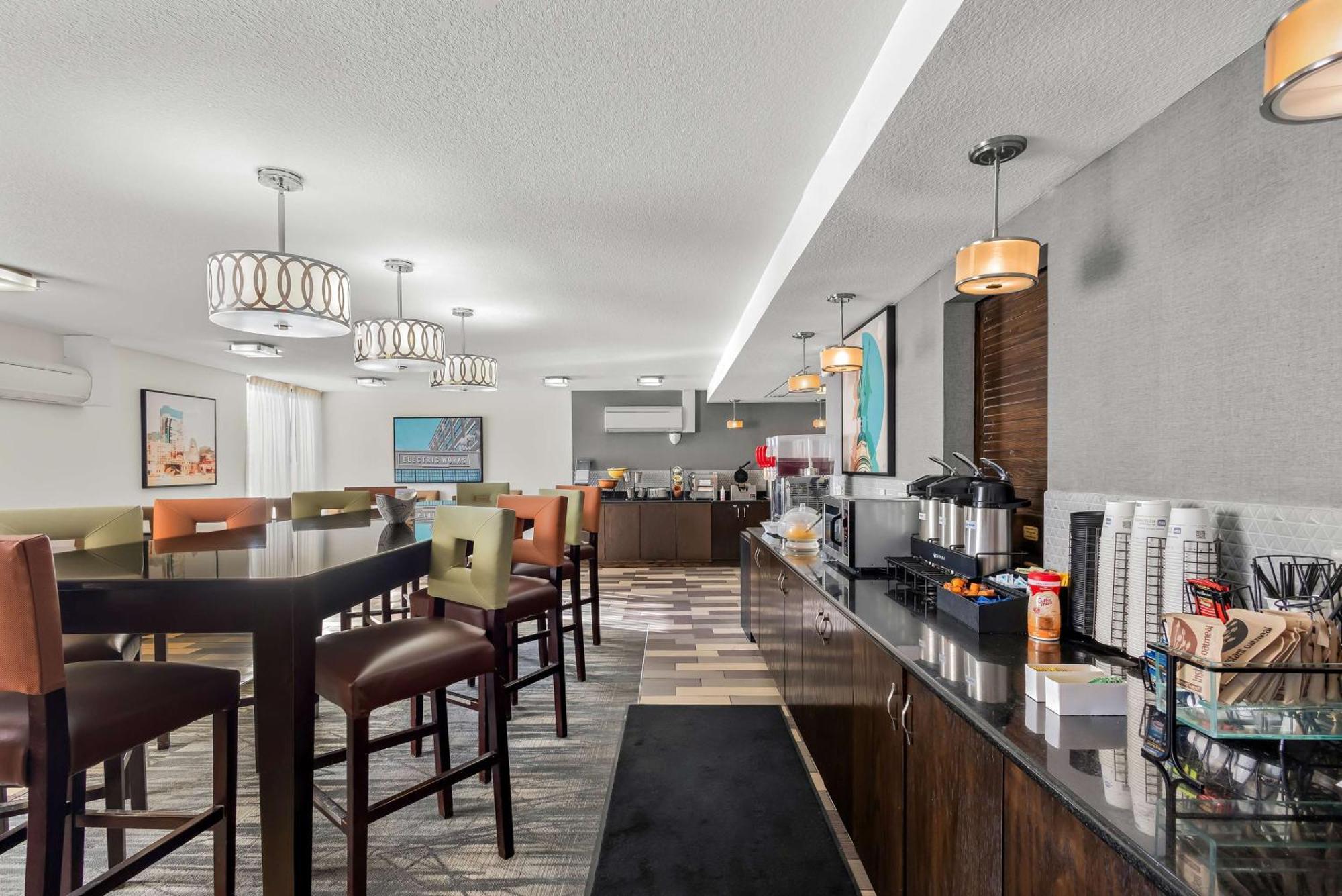 Best Western Luxbury Inn Fort Wayne Eksteriør billede