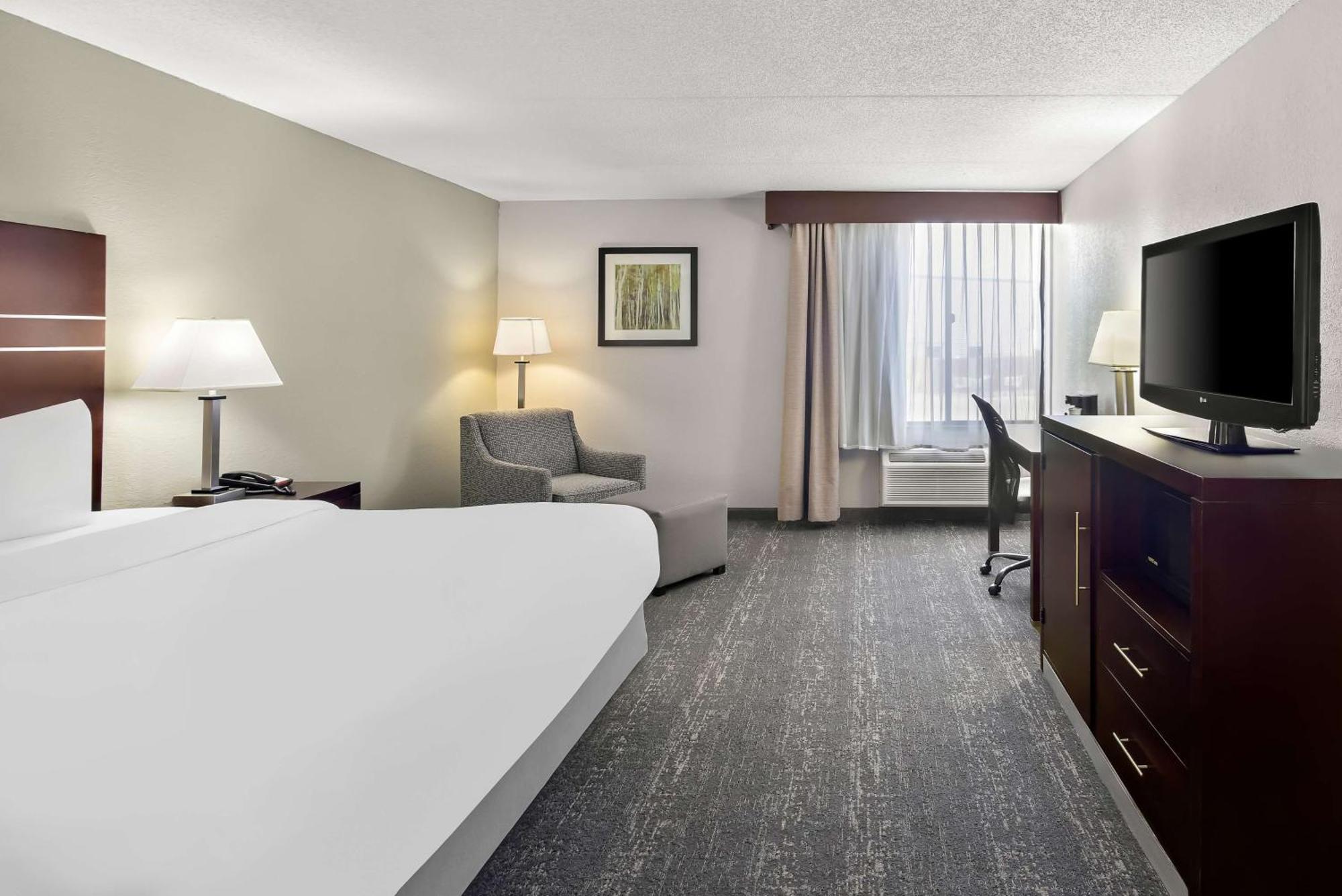 Best Western Luxbury Inn Fort Wayne Eksteriør billede